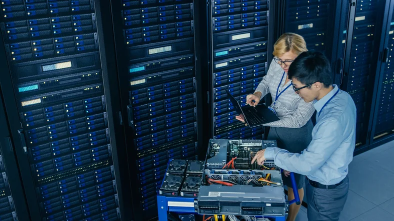 Network engineer in data center - Data Center Engineer: What Is It? and How to Become One?